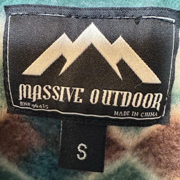 Massive Outdoors Fleece Long Sleeve Hooded Top Kangaroo Pocket Aztec Size Small - Picture 7 of 9